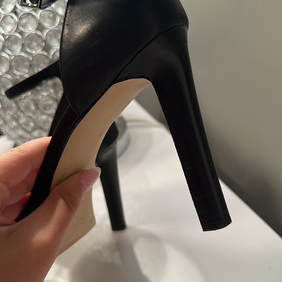 Michael Kors Black Leather Platform heels - Picture 8 of 8